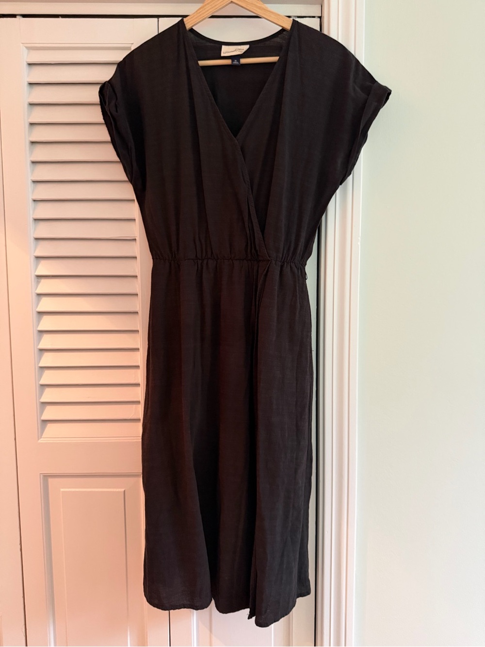 Universal Thread Black Wrap-Front Women's Dress